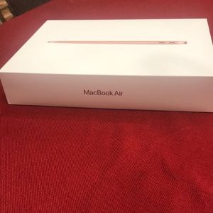 MacBook Air empty box